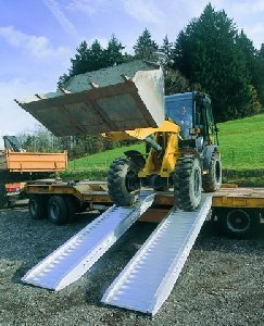 Auffahrschinen 3300 kg Belastung  mieten leihen