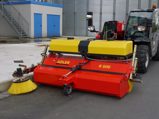 Kehrmaschine für Radlader mieten leihen