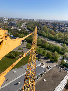 75m Obendreher BauKran mieten leihen