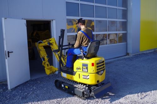 1,0 t Bagger mieten leihen