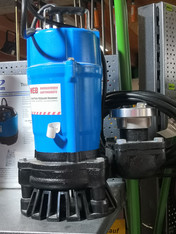 Bau C-Wasserpumpe  310 Liter Senkrecht  mieten leihen