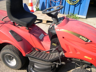 Rasentraktor solo 560H Hydrostat Profimäher 13,5 PS 295 kg  Breite 96cm Länge 219cm mieten leihen